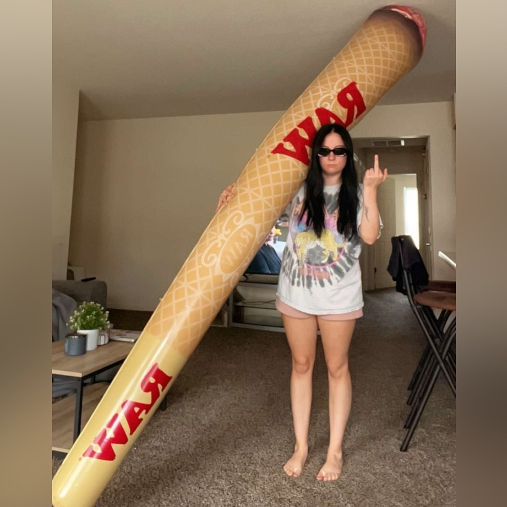 Inflatable ’s Giant Ice Cream Cone Decor - Tan & Red